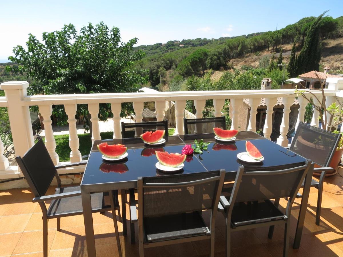 Villa Carolina Матаро Экстерьер фото